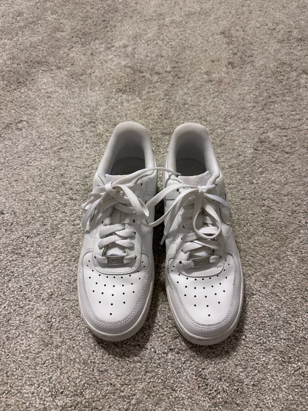 White Nike Air Force 1